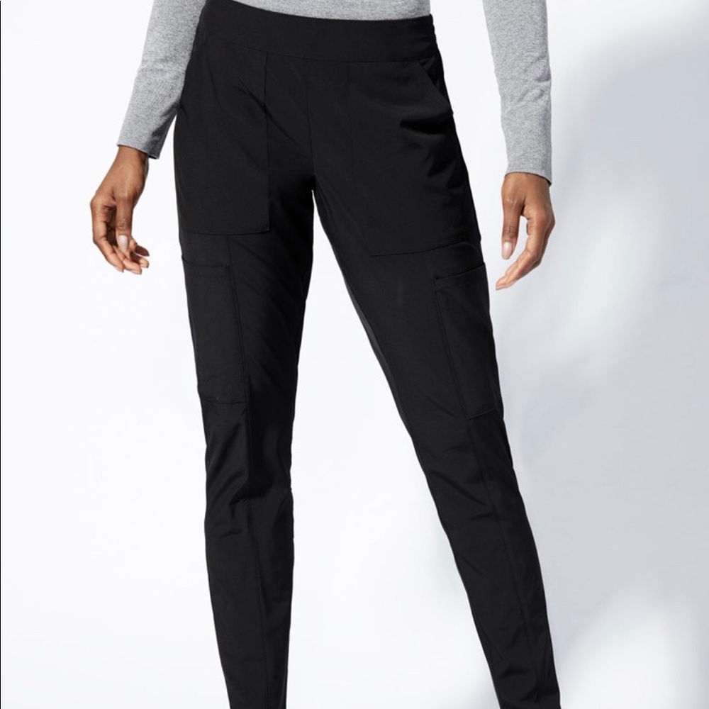 Jaanuu Skinny Cargo Scrub Bottoms